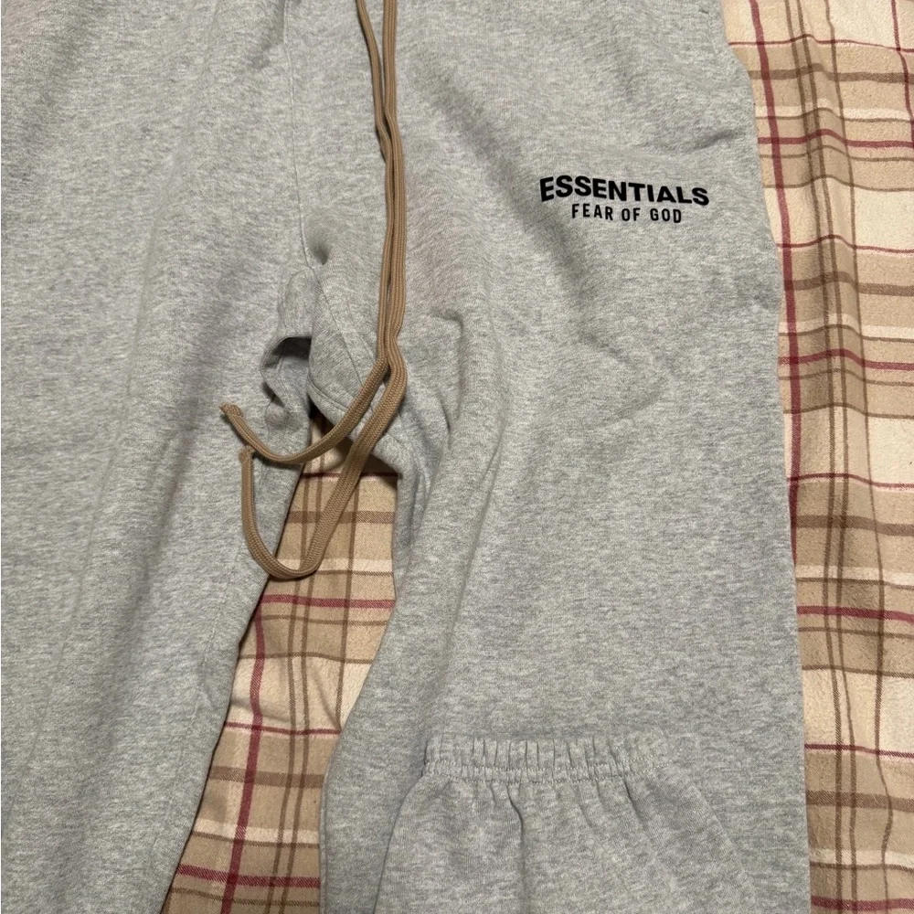 Essentials Sweatpants - Picture 1 of 11